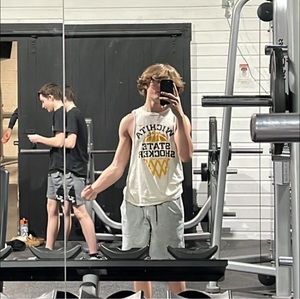 Meet your Posher, Ray